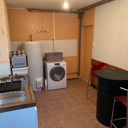 Studio Ideal Travail, Famille, Tout Y Est … Apartamento Dompierre-sur-Besbre Exterior foto