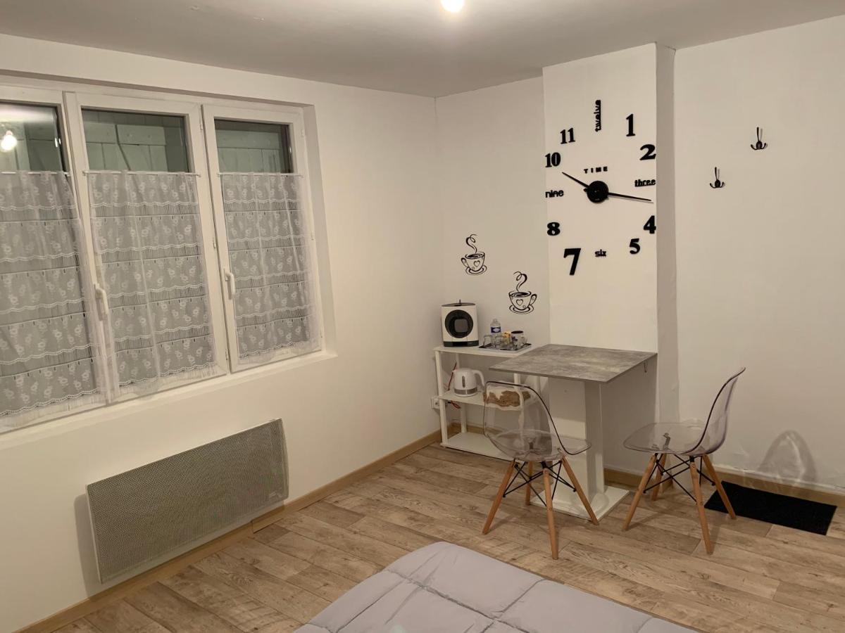 Studio Ideal Travail, Famille, Tout Y Est … Apartamento Dompierre-sur-Besbre Exterior foto